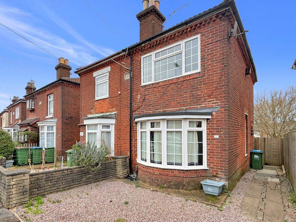 2 bedroom semi-detached house for sale in Firgrove Road, Freemantle, Southampton SO15 3DU, SO15