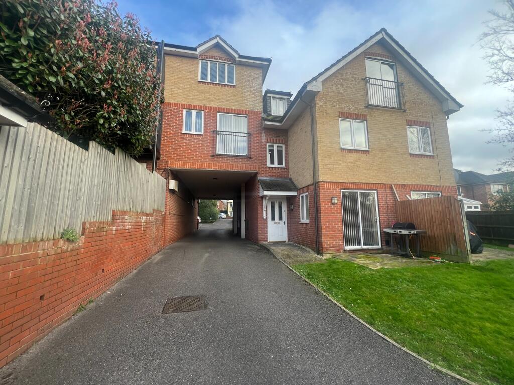 Main image of property: 3 Ashurst Mews, Midanbury Lane, Southampton