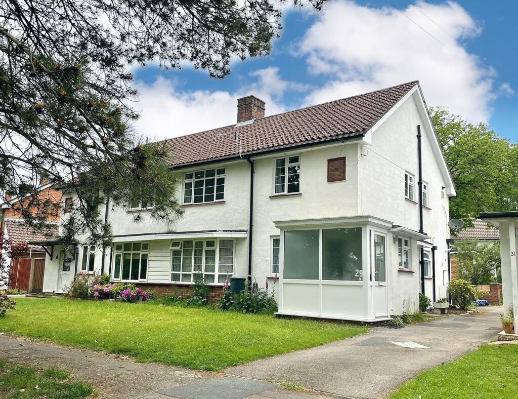 Main image of property: Woodland Close, Southampton SO18 5RD