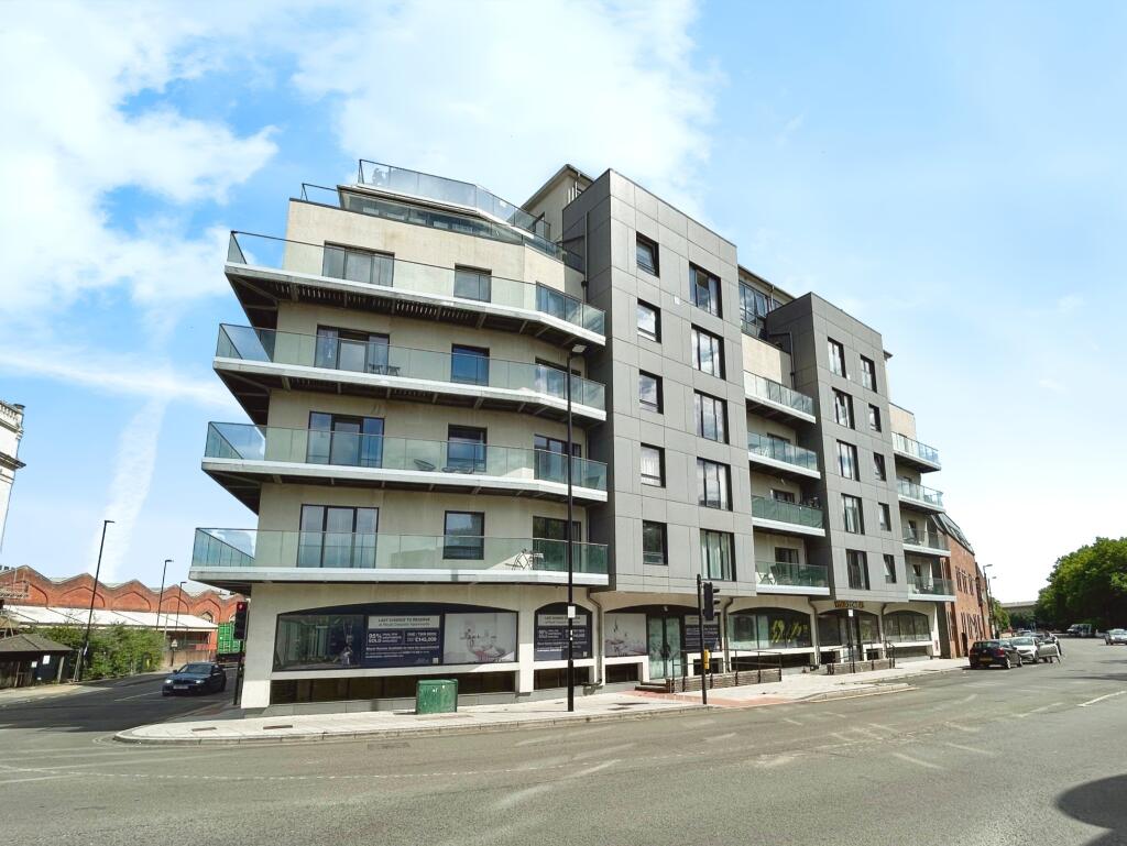 Main image of property: Royal Crescent Apartments, Canute Road, Southampton