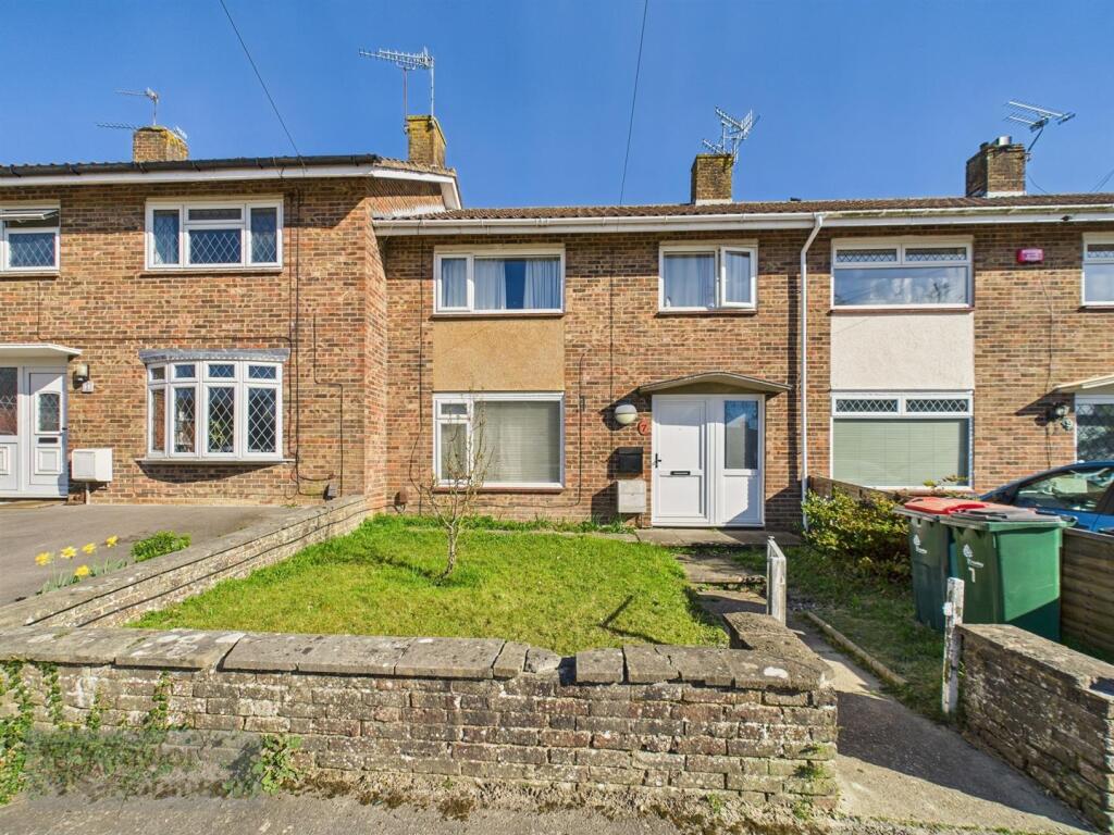 Main image of property: Lark Rise, Crawley