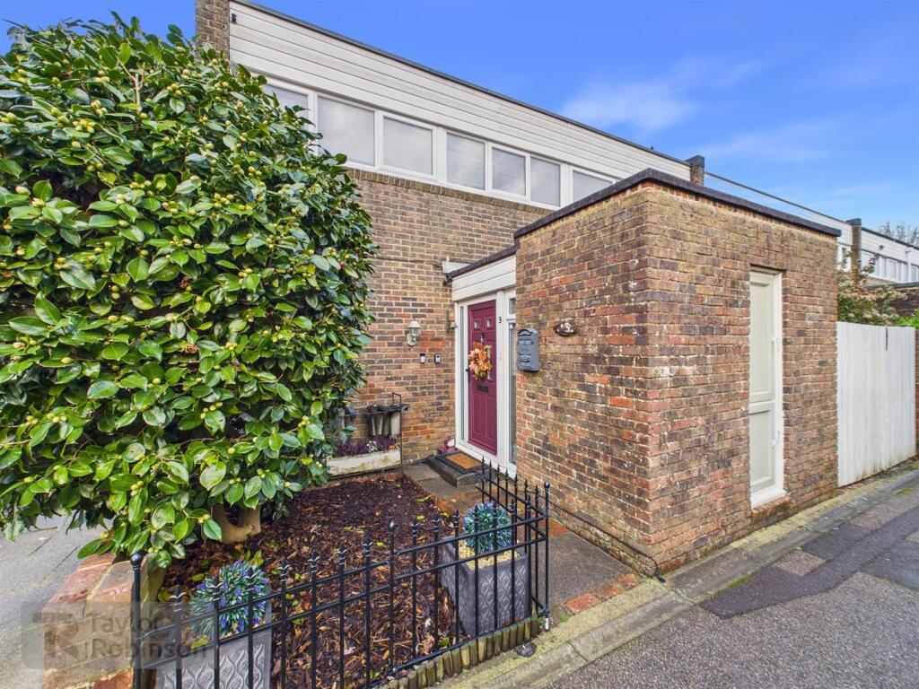 Main image of property: Forestfield, Furnace Green, Crawley