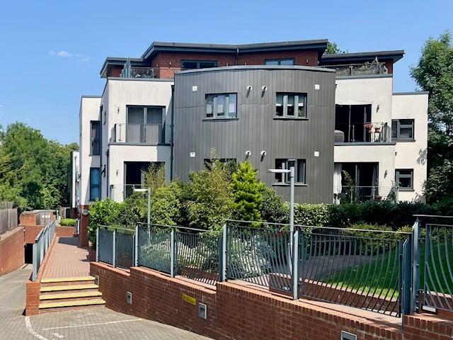 Main image of property: Station Approach, Woodside Park, N12