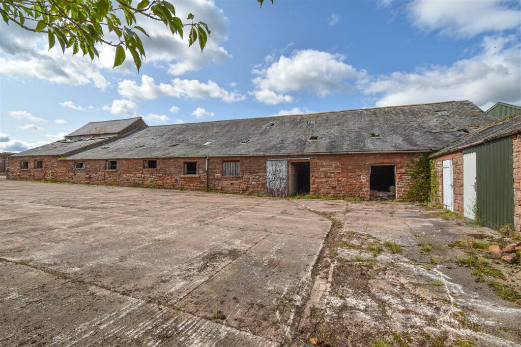 4 bedroom barn conversion for sale in Plumpton, Penrith, CA11