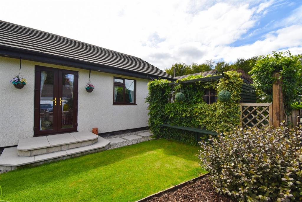 2 bedroom bungalow for sale in Jefferson Garth, Greystoke, Penrith, CA11