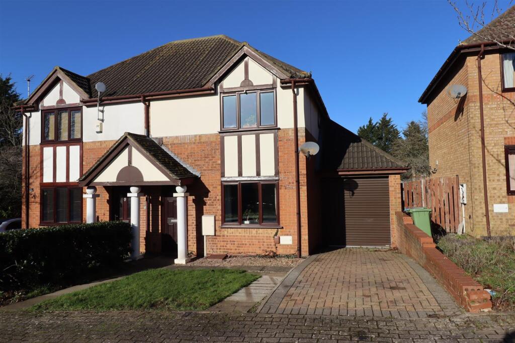 Main image of property: Eelbrook Avenue, Bradwell Common, Milton Keynes