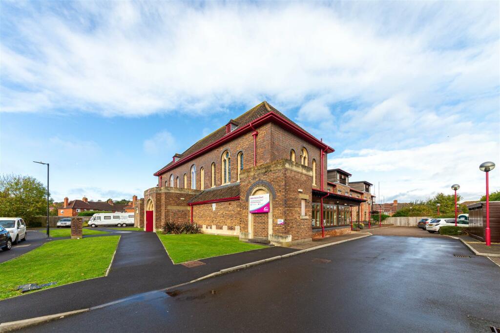 1 bedroom retirement property for sale in Shirehampton Road Sea Mills