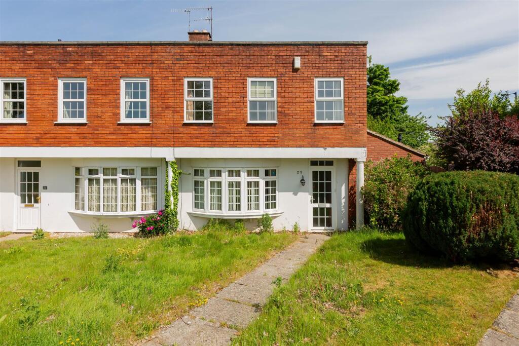 Main image of property: Hobhouse Close | Henleaze