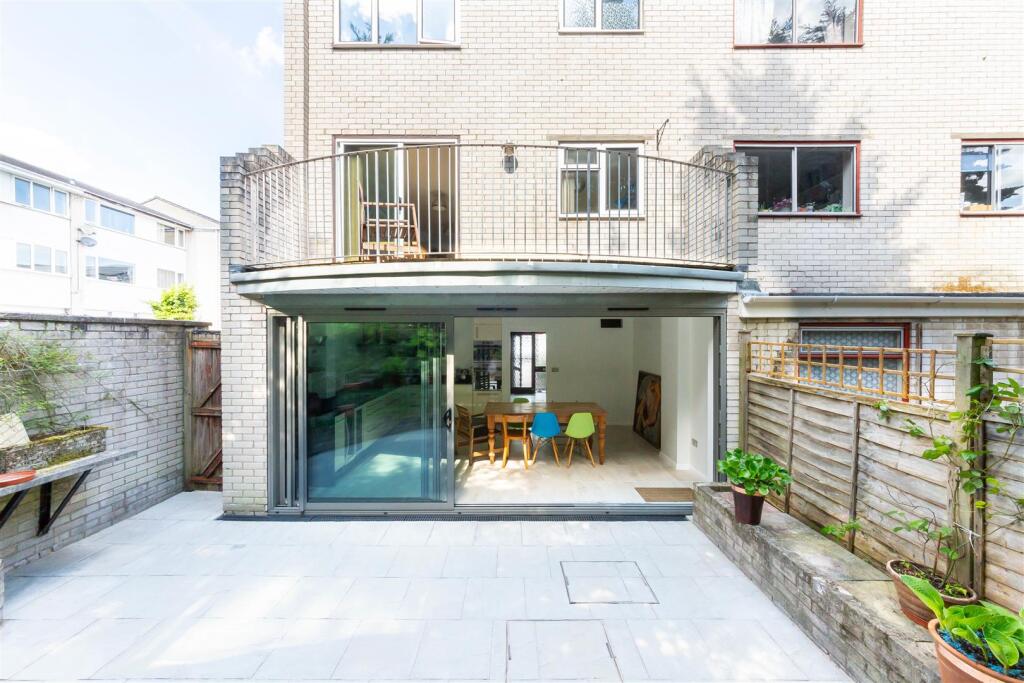 Main image of property: Harford Close | Coombe Dingle