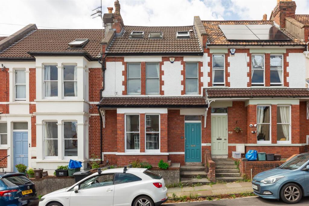 Main image of property: Cairns Road | Westbury Park