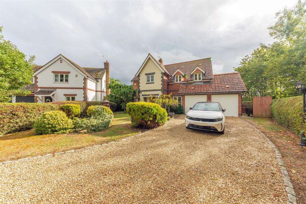 Main image of property: Berwick Close | Easter Compton