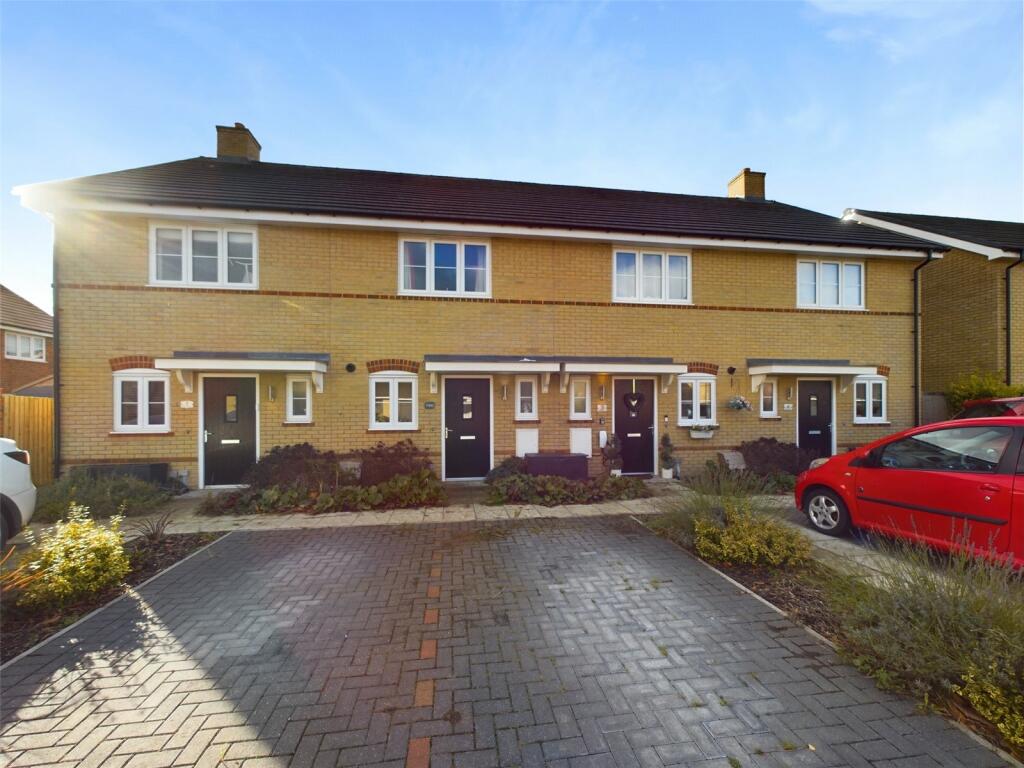 2 bedroom terraced house for sale in Barley Close, Longwick, Princes