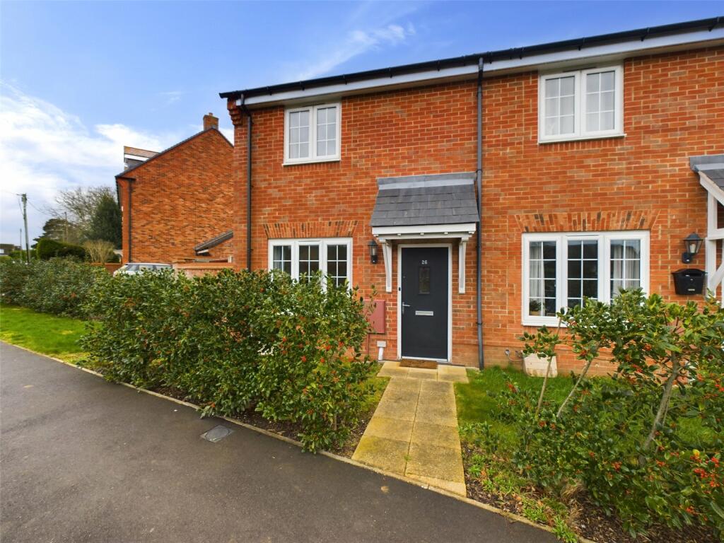 2 bedroom end of terrace house for sale in Mill Lane, Chinnor