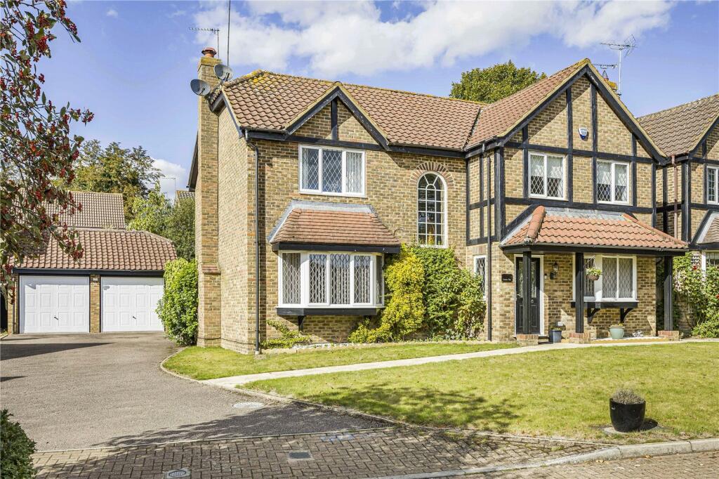 Main image of property: Creslow Way, Stone, Aylesbury, Buckinghamshire, HP17