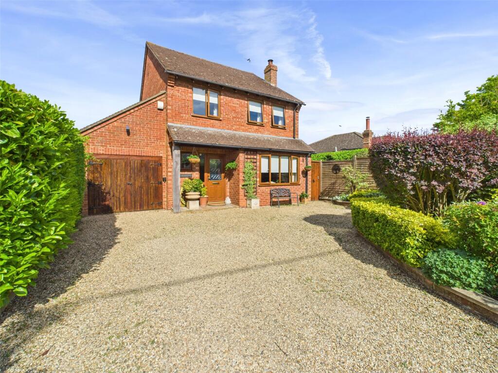 Main image of property: Oakley Lane, Chinnor, OX39