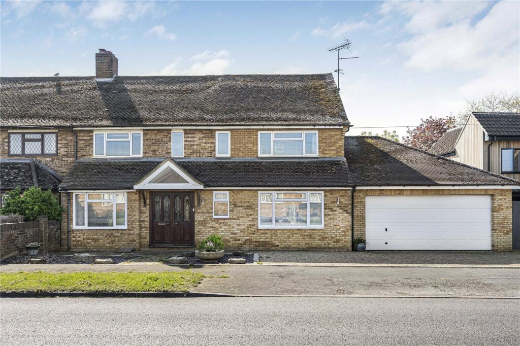 Main image of property: Willis Road, Haddenham, Aylesbury, Buckinghamshire, HP17