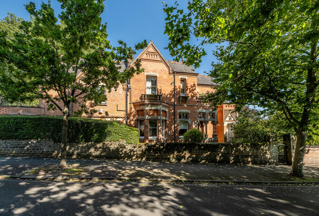 3 bedroom apartment for sale in Ashley House, Park Drive, NG7