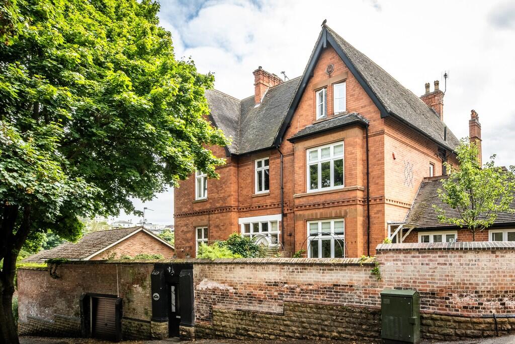 Main image of property: Cavendish Court, Tunnel Road, The Park