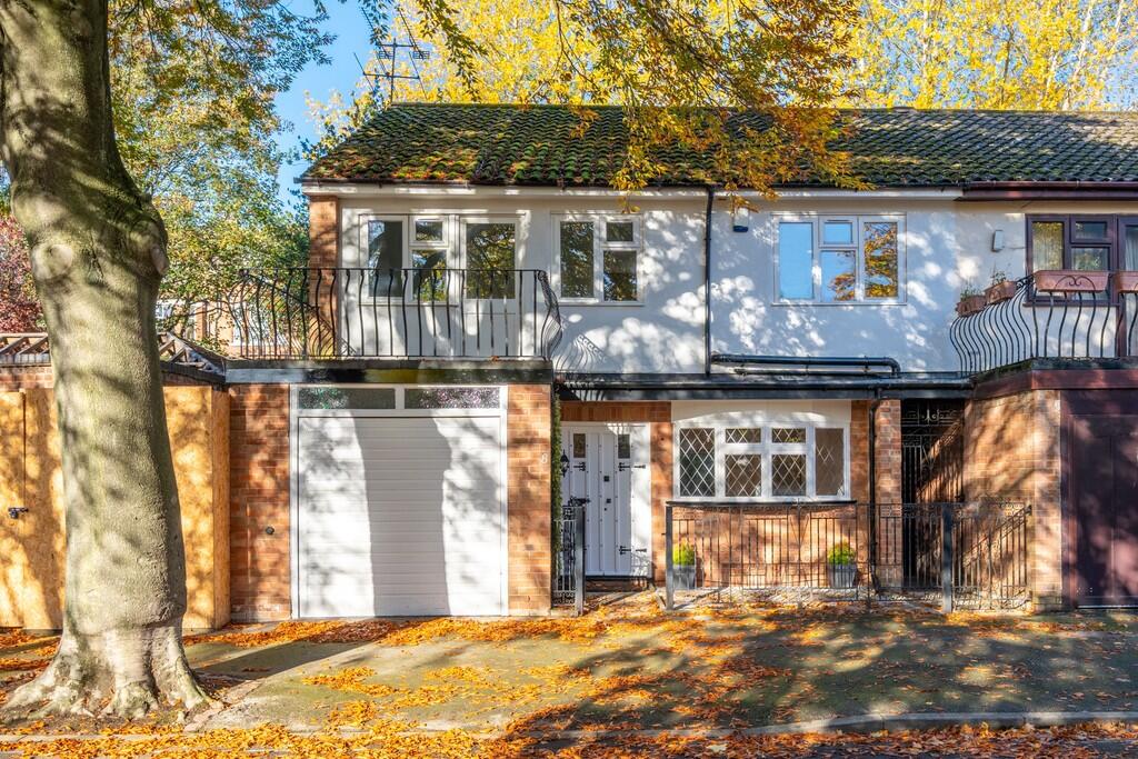 Main image of property: Holles Crescent, The Park