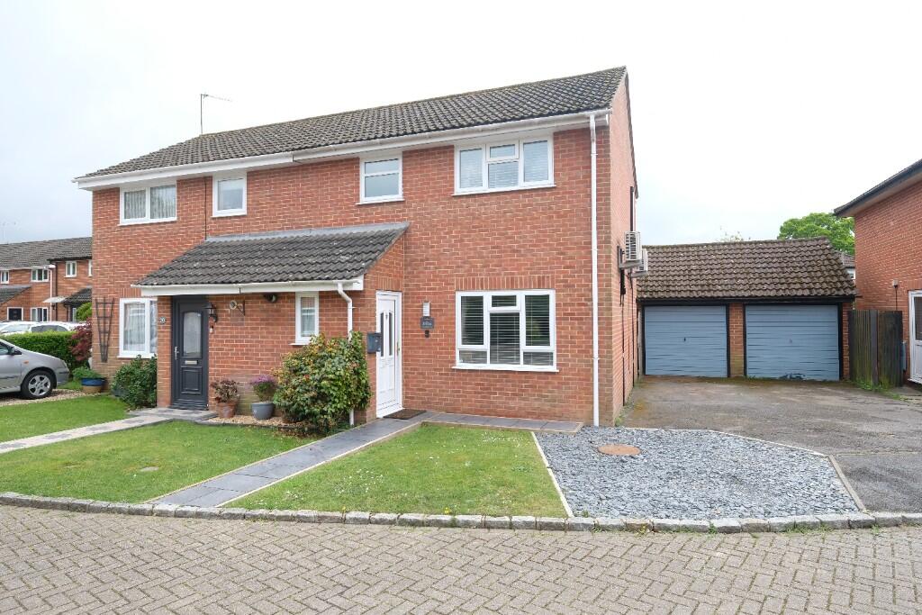 Main image of property: The Tussocks, Marchwood, Southampton, SO40 4YE