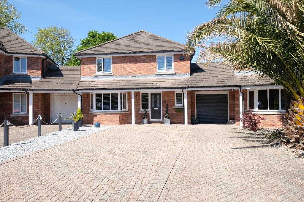 Main image of property: Maritime Avenue, Marchwood, Southampton, SO40 4AN