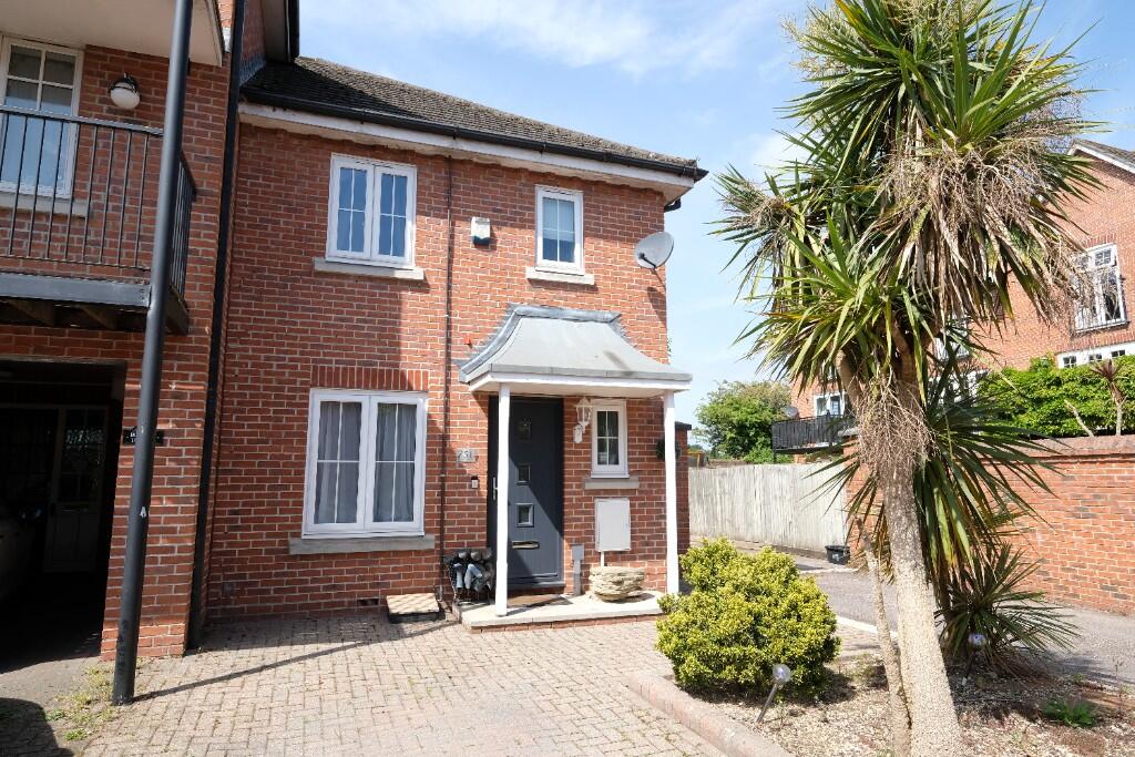 Main image of property: Admiralty Way, Marchwood, Southampton, SO40 4AG