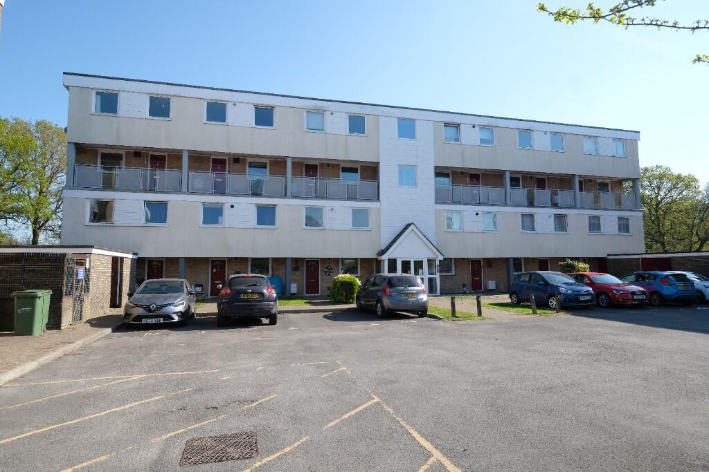 Main image of property: Africa Drive, Marchwood, Southampton, SO40 4WG