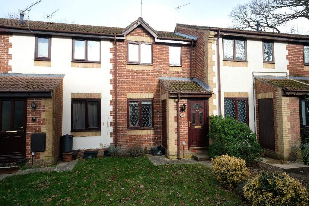 Main image of property: Larkspur Drive, Marchwood, Southampton, SO40 4JX