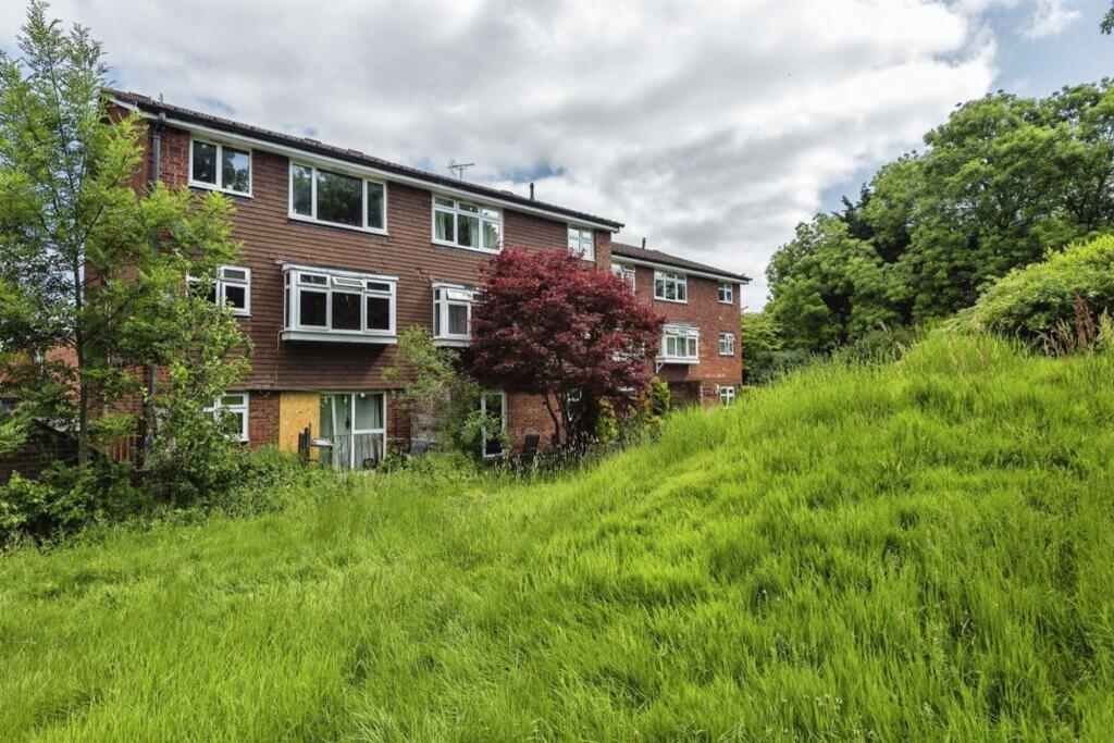 Main image of property: Middlefield, Hatfield, AL10