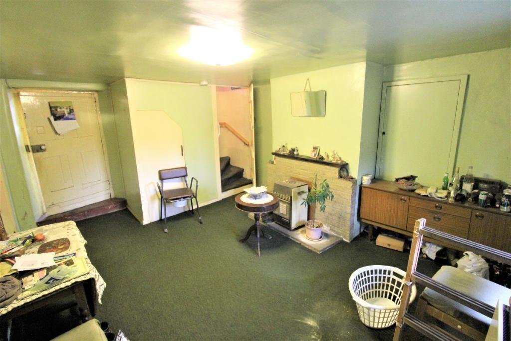 4 bedroom terraced house for sale in Manor Road Grendon, NN7