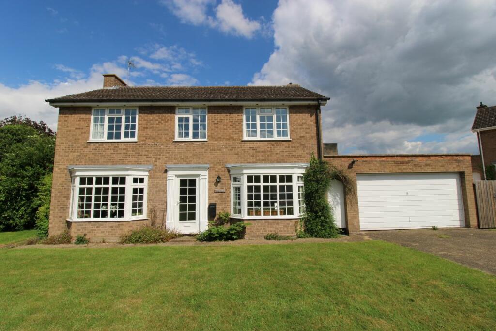 4 bedroom detached house for sale in Clifton Road, Newton Blossomville