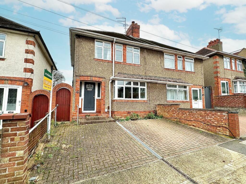 3 bedroom semidetached house for sale in Briar Hill Road, Delapre, Northampton NN4