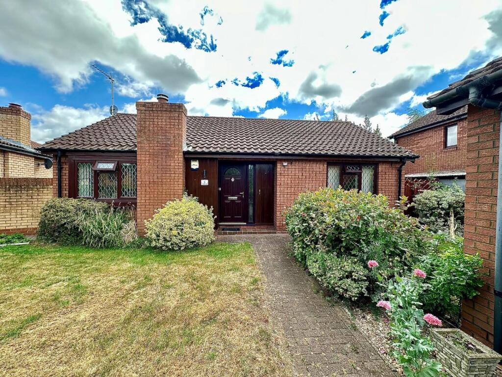 Main image of property: Grangewood, East Hunsbury, Northampton NN4
