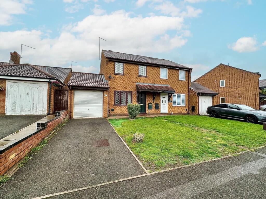 Main image of property: Oakgrove Place, East Hunsbury, Northampton NN4