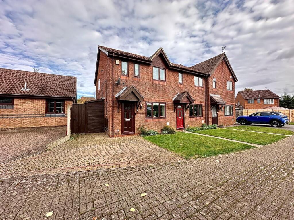 Main image of property: Claregate, East Hunsbury, Northampton, NN4