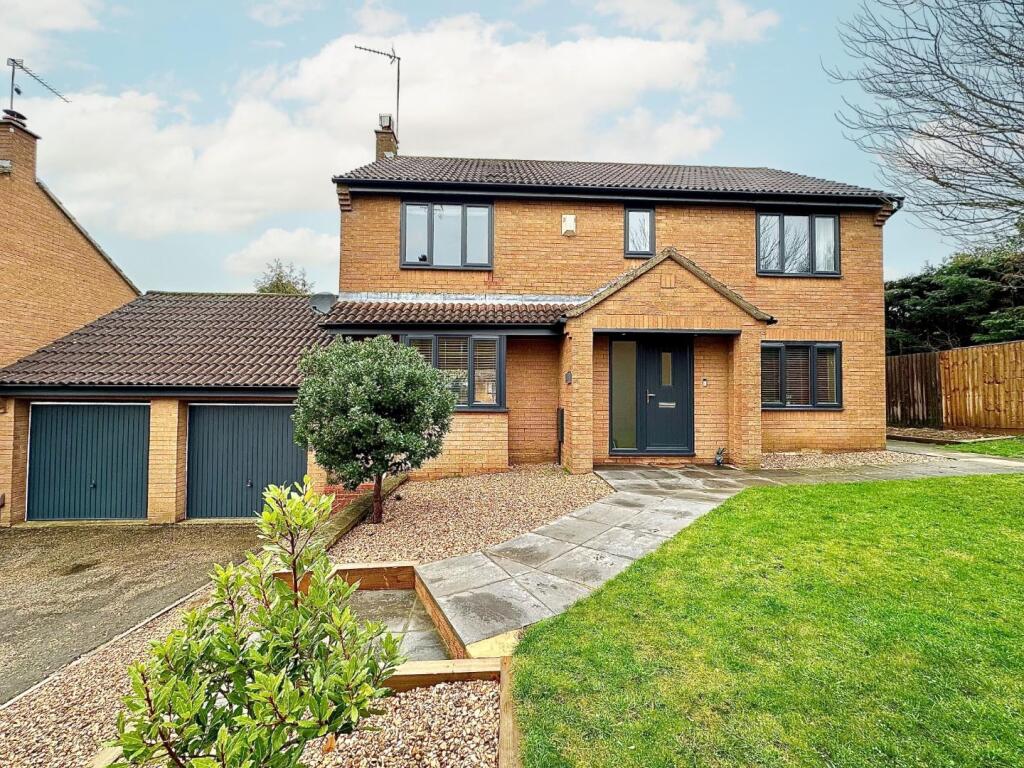 Main image of property: Aviemore Gardens, West Hunsbury, Northampton NN4