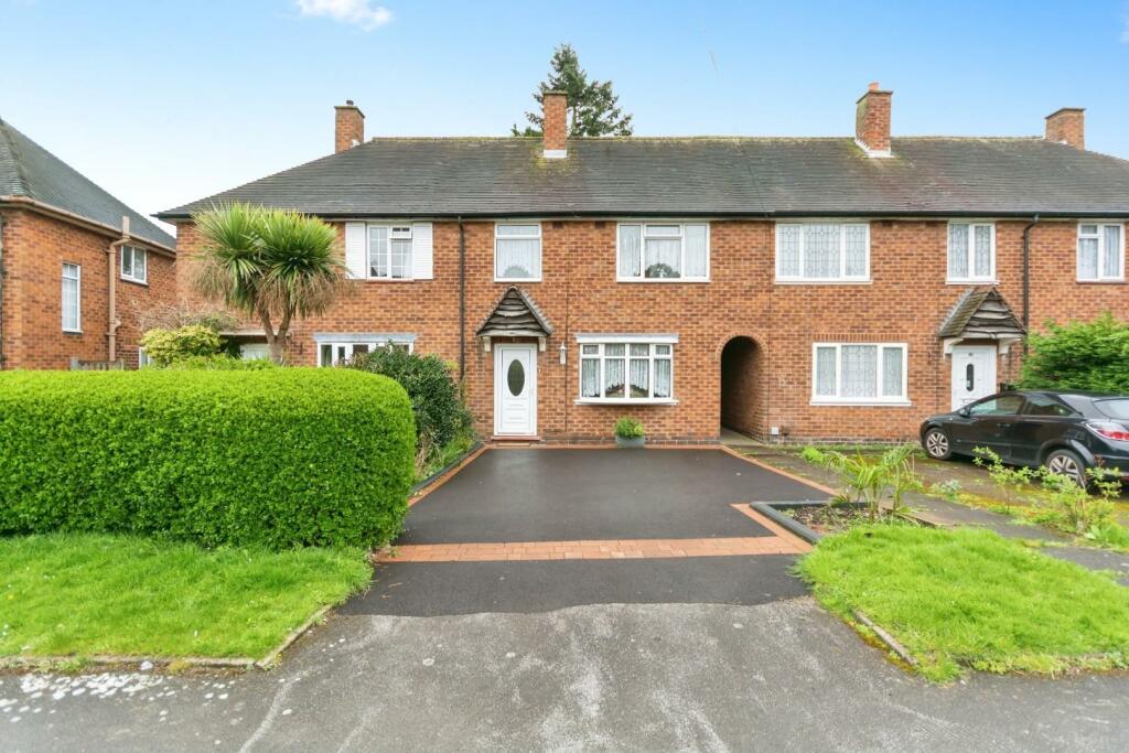 3 bedroom terraced house for sale in Colesbourne Road, Solihull, B92