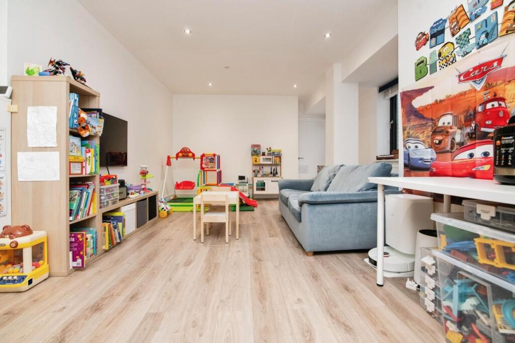 Additional property image - Broad Oaks Road, Solihull