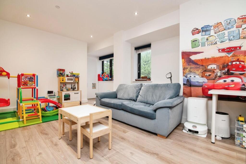 Additional property image - Broad Oaks Road, Solihull