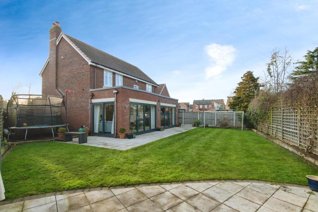 Additional property image - Heath Drive, Shirley, Solihull