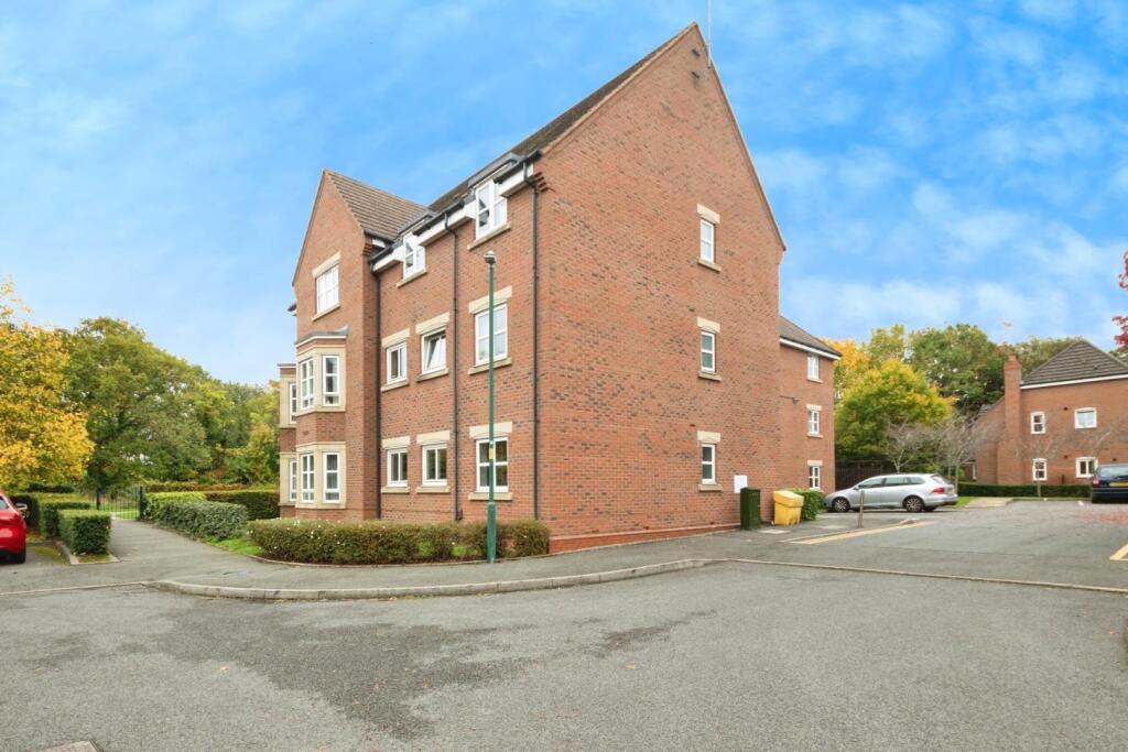 Main image of property: Middlewood Close, Solihull