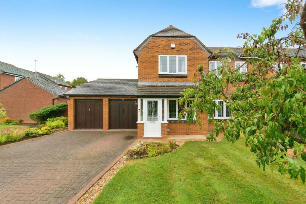 Main image of property: Yew Tree Close, Lapworth, Solihull