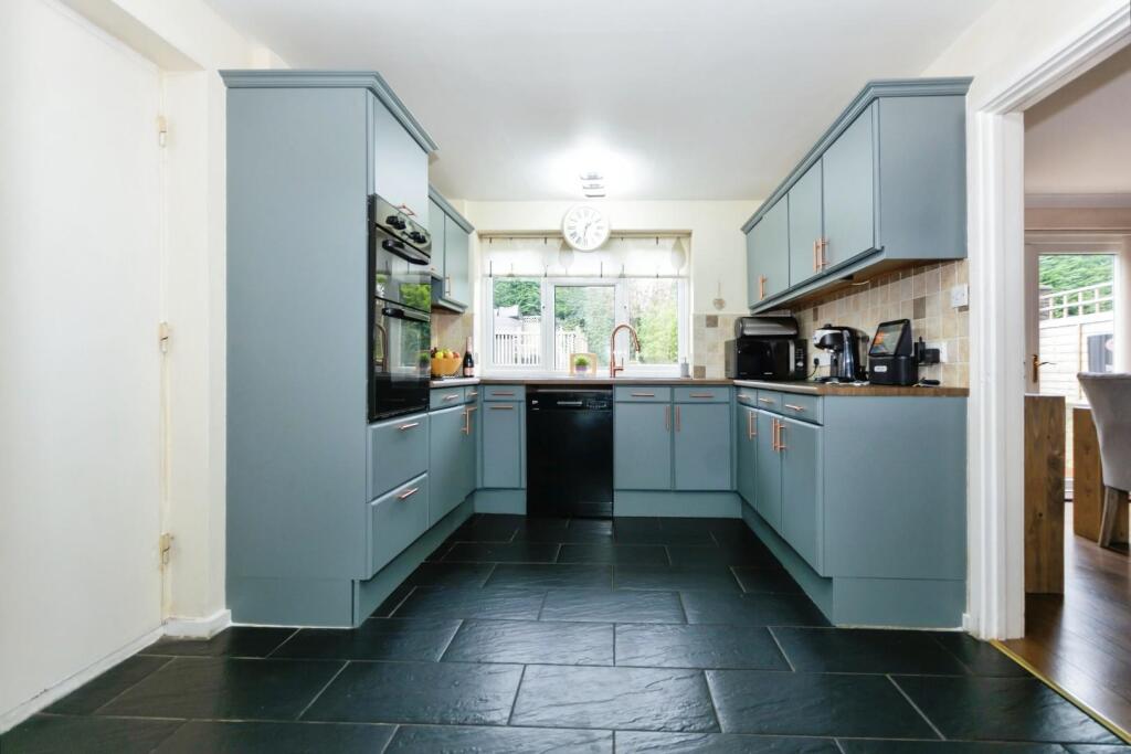 Additional property image - Trehern Close, Knowle, Solihull