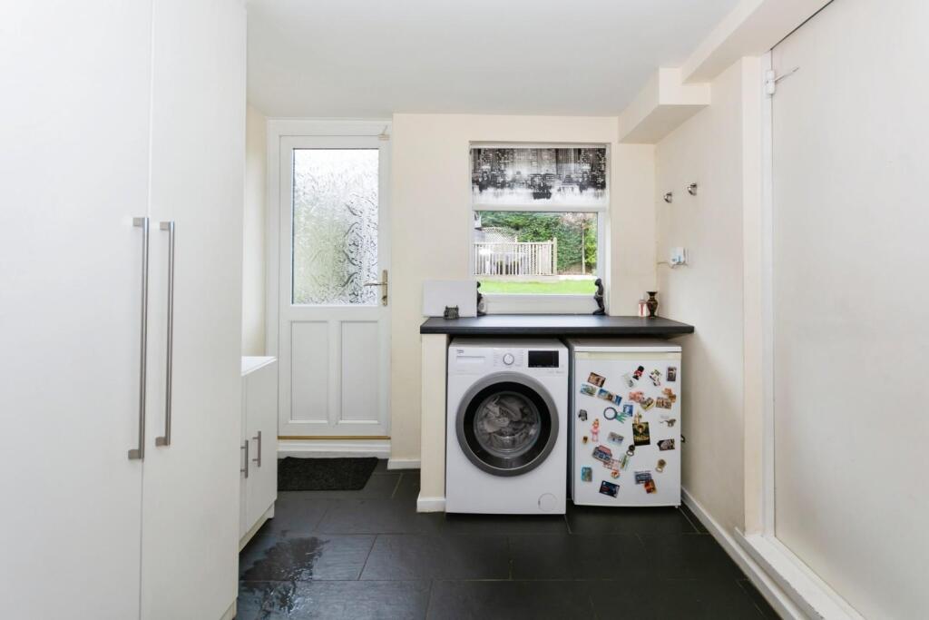 Additional property image - Trehern Close, Knowle, Solihull