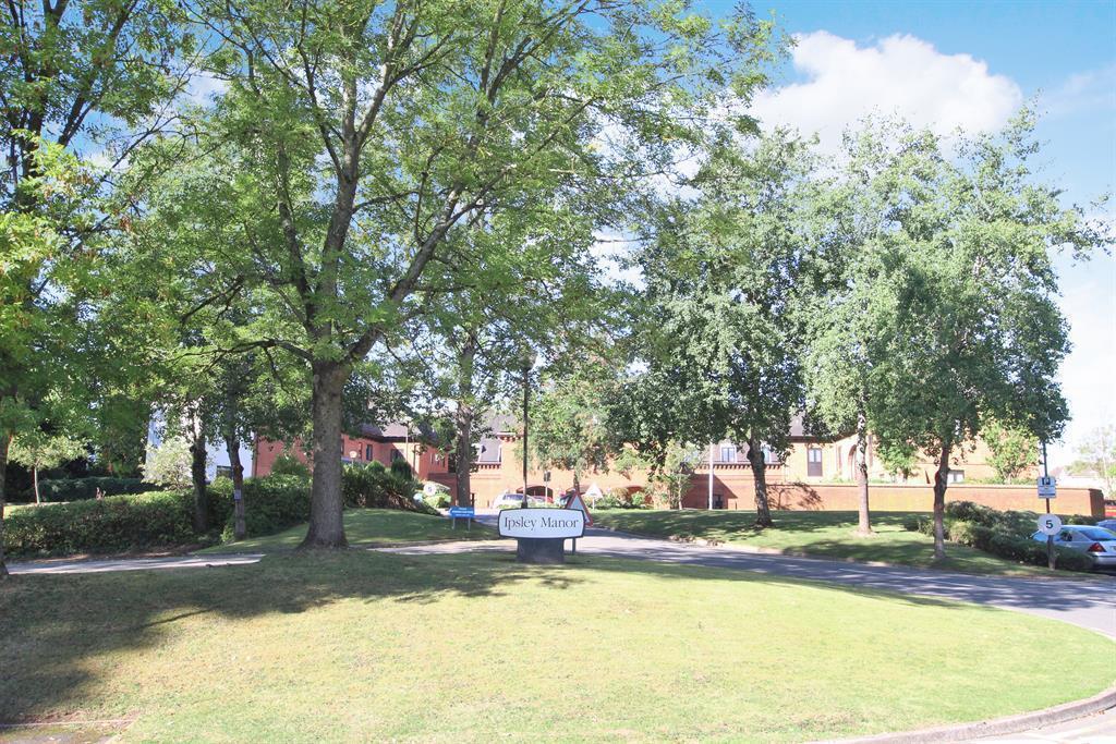 Additional property image - Berrington Close, Redditch