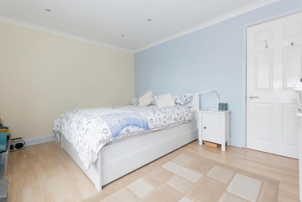 Additional property image - Elm Tree Rise, Hampton-In-Arden, Solihull