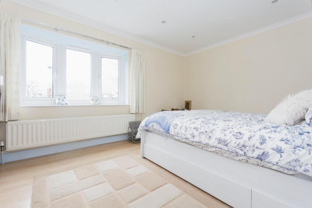 Additional property image - Elm Tree Rise, Hampton-In-Arden, Solihull