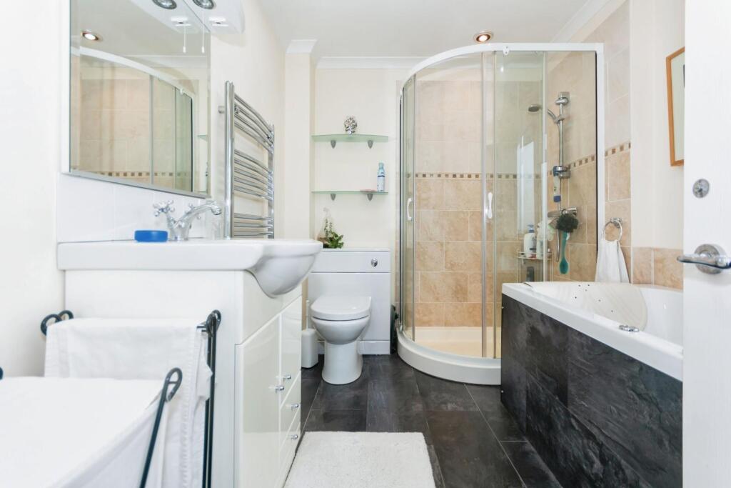 Additional property image - Elm Tree Rise, Hampton-In-Arden, Solihull
