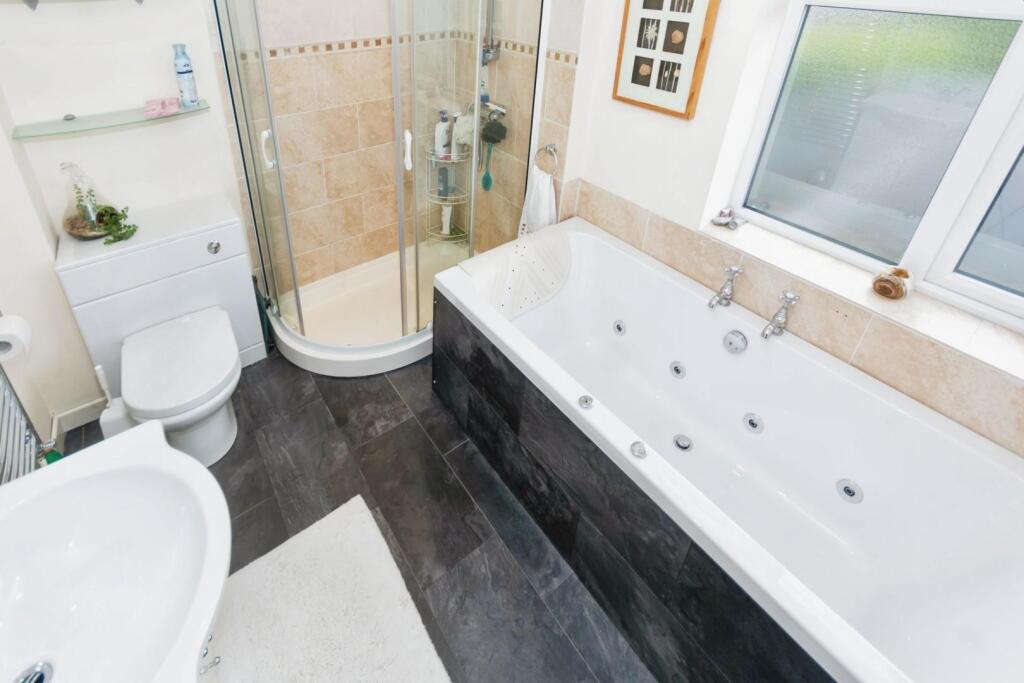 Additional property image - Elm Tree Rise, Hampton-In-Arden, Solihull