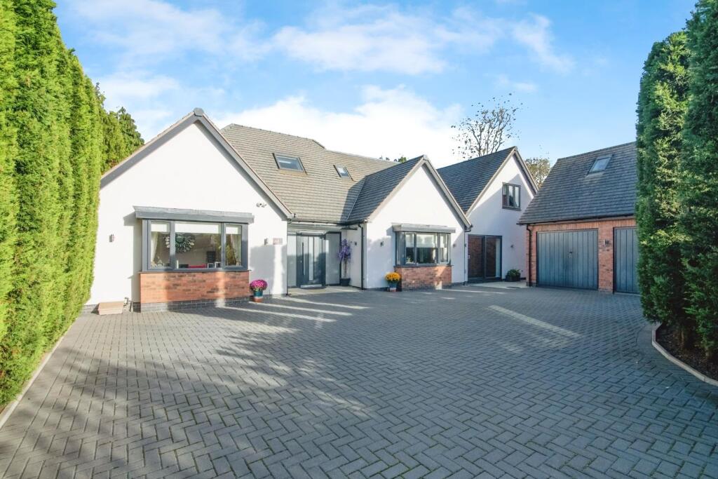 Main image of property: Kenilworth Road, Balsall Common, Coventry